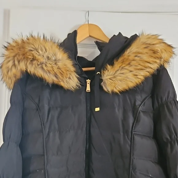 Women's Black Puffer Coat with Faux Fur Hood. Worn Twice - Picture 2 of 10